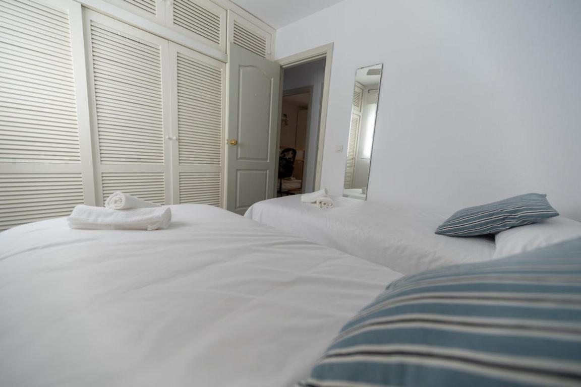 Calabahia Beach Cala Del Moral Rincón de la Victoria Екстериор снимка