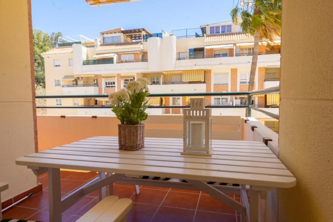 Calabahia Beach Cala Del Moral Rincón de la Victoria Екстериор снимка